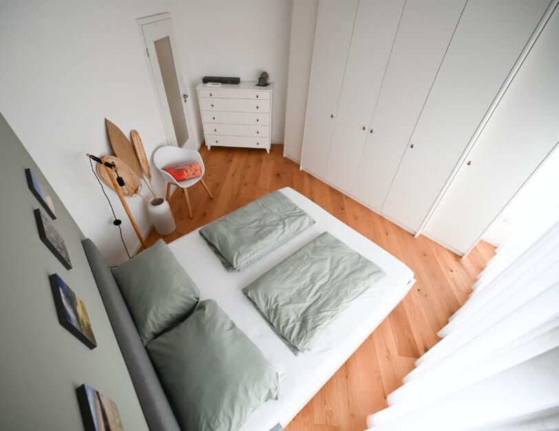 Schlafzimmer KonzeptIndividuelles Schlafzimmer Konzept bestehend aus Bett, Schrank und Kommode.▷ Mehr Referenzen